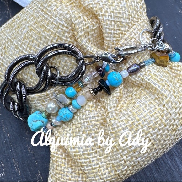 Turquoise chunky wrap around statement bracelet - Picture 2 of 2